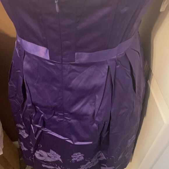 Lucy Paris Satin  Flower Dress Purple Size Large NWT - Picture 4 of 10